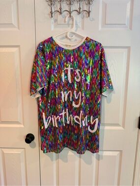 Main Strip Multicolor Sequin "It's My Birthday" Short Sleeve Tee mini dress